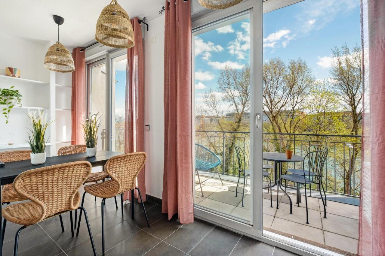 Lyon Cite- Appartement Vue Rhone Terrasse-Caluire エクステリア 写真